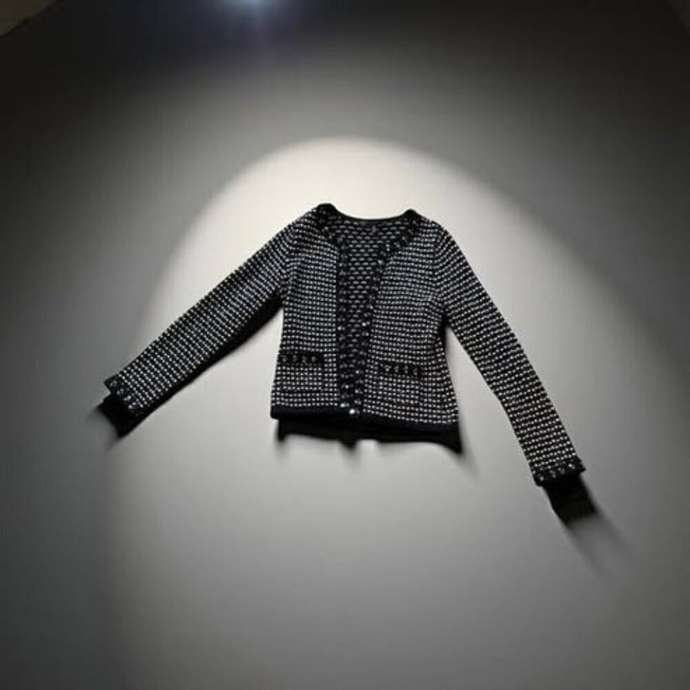 BLACK/WHITE SWEATER - Picture 3 of 6
